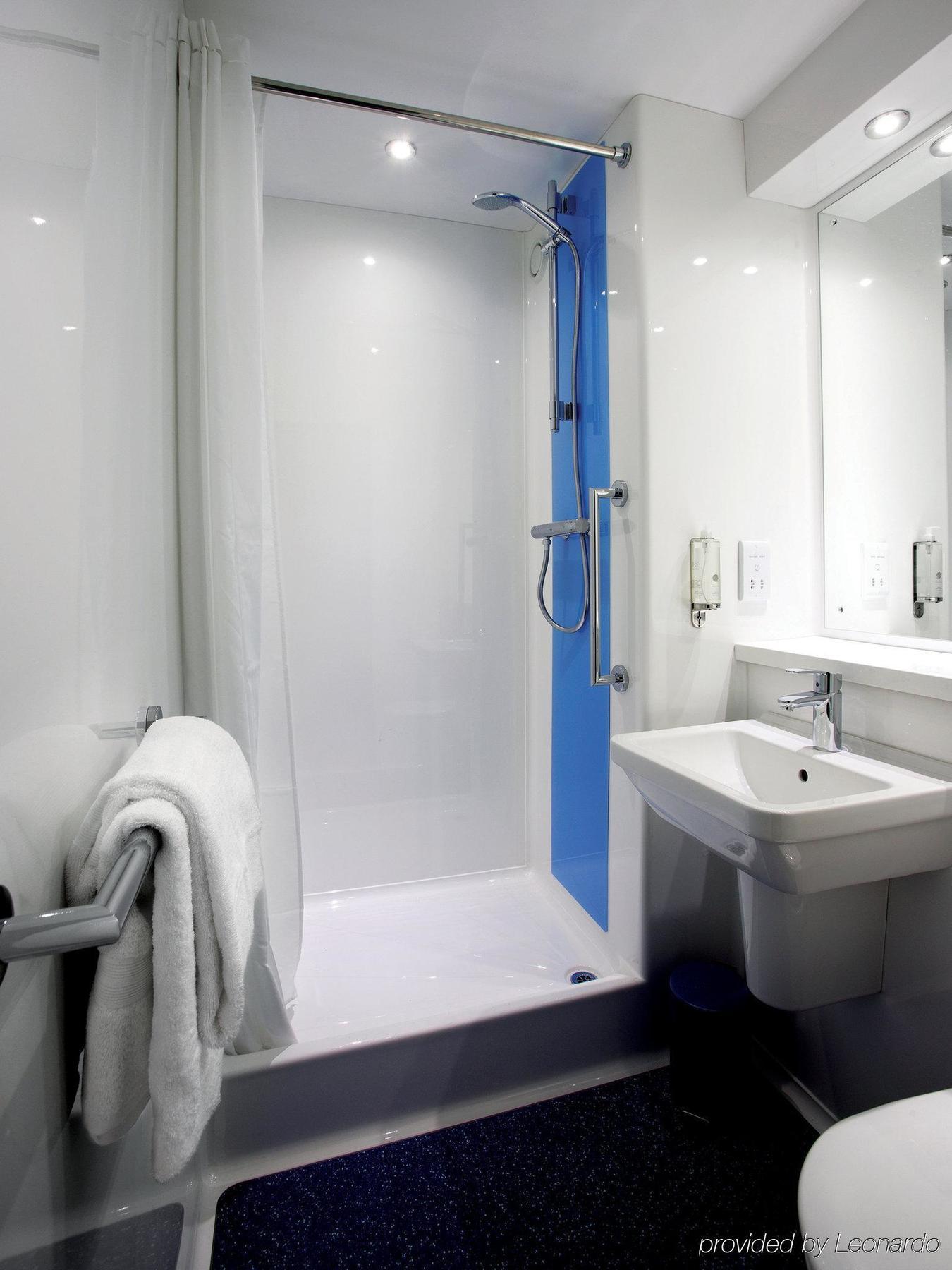 Travelodge Airport 3* Londres